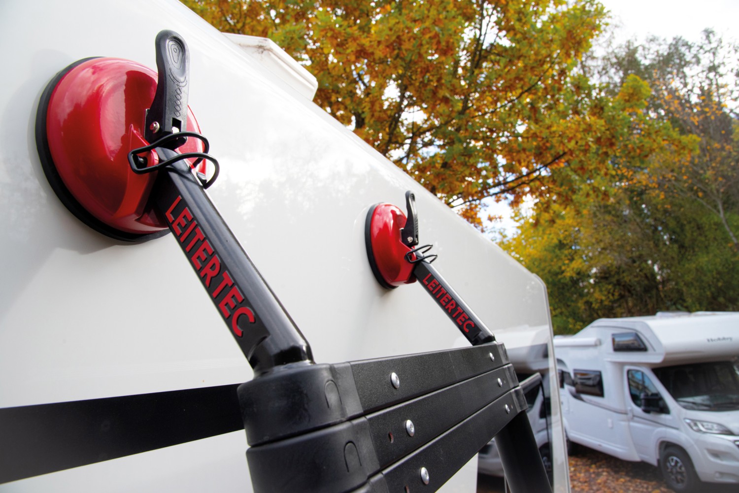 Hoch hinaus und doch kompakt: Leitertec Teleskopleiter-Set, Bild 2 Leitern Leitertec Teleskopleiter-Set im Test, Bild 2