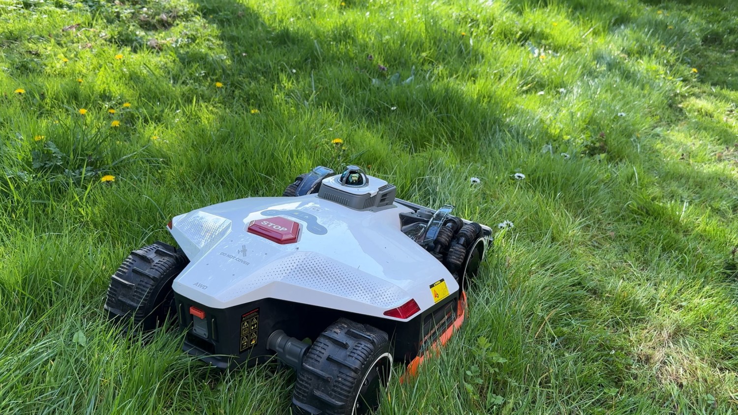 Roboter-Rasenmäher Mammotion LUBA 3 AWD 3000 im Test, Bild 3