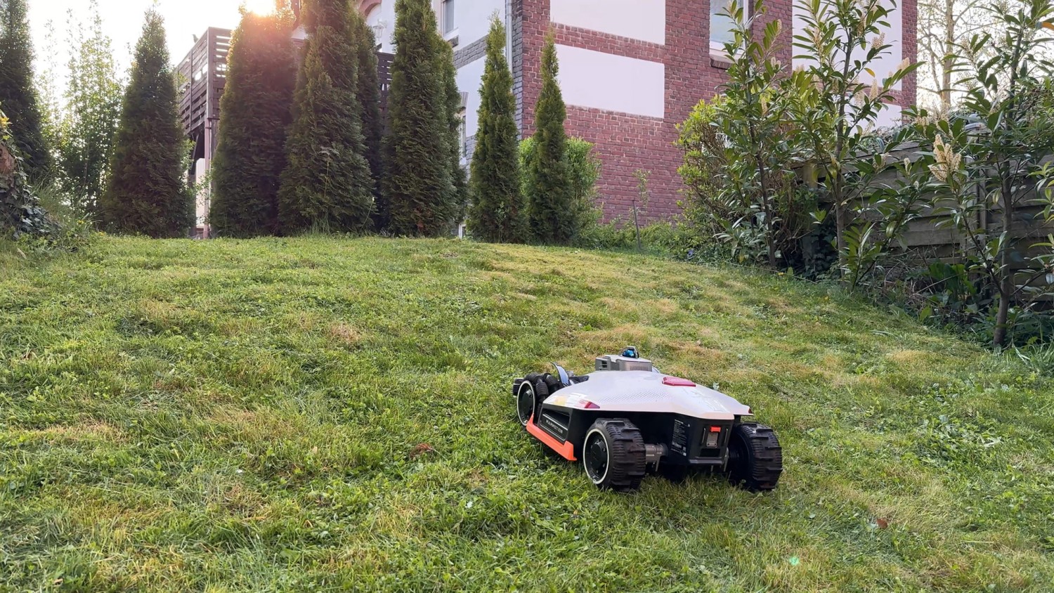 Roboter-Rasenmäher Mammotion LUBA 3 AWD 3000 im Test, Bild 4