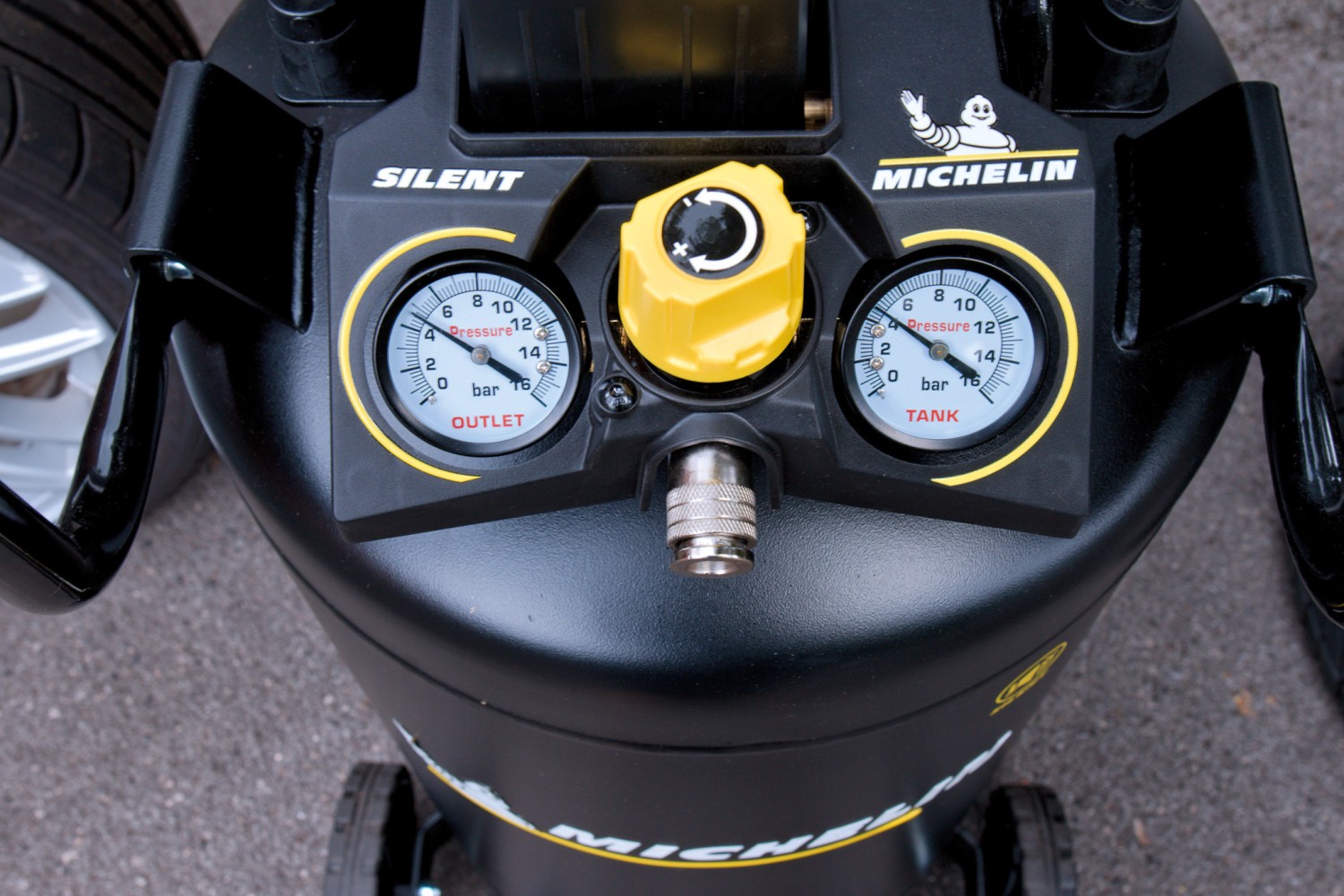 Großes Volumen: Michelin MX POP AIR 100V-3 SILENT, Bild 2 Kompressor Michelin MX POP AIR 100V-3 SILENT im Test, Bild 2