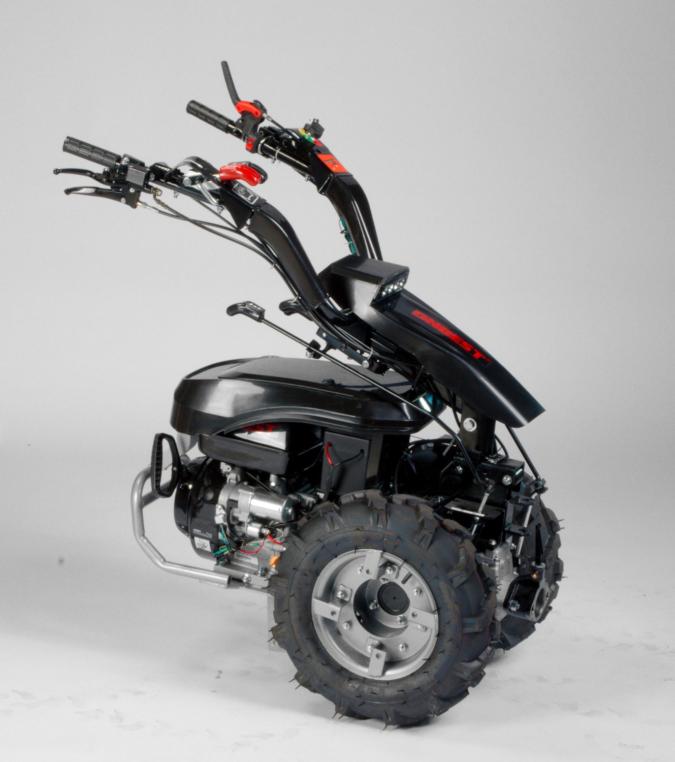 Rund ums Haus Onbest Motorger&auml;tetr&auml;ger MEC700, Onbest Umkehrfr&auml;se SBT60, Onbest Schlegelmulcher FM100, Onbest Kreiselegge mit Gitterwalze RH75 im Test , Bild 4