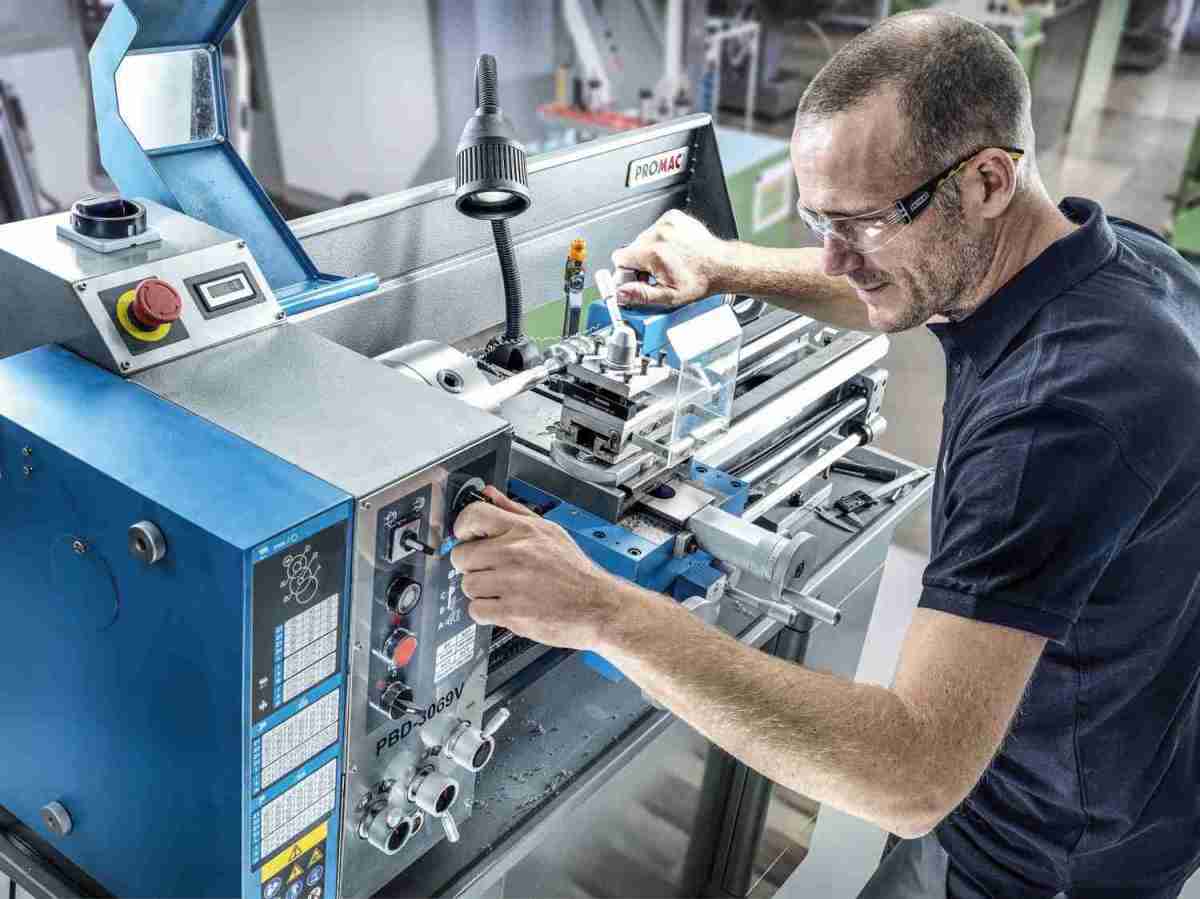 Sonstige Elektrowerkzeuge Netzbetrieb Promac Metalldrehmaschine PBD-3069 im Test, Bild 11