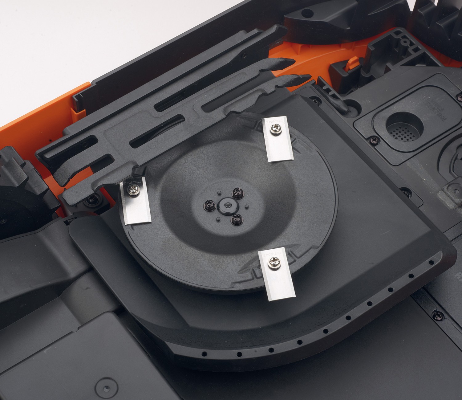Wettmähen der 500-Quadratmeter-Klasse: Worx Landroid M700 Plus WR167E, Bild 14 Roboter-Rasenmäher Worx Landroid M700 Plus WR167E im Test, Bild 14