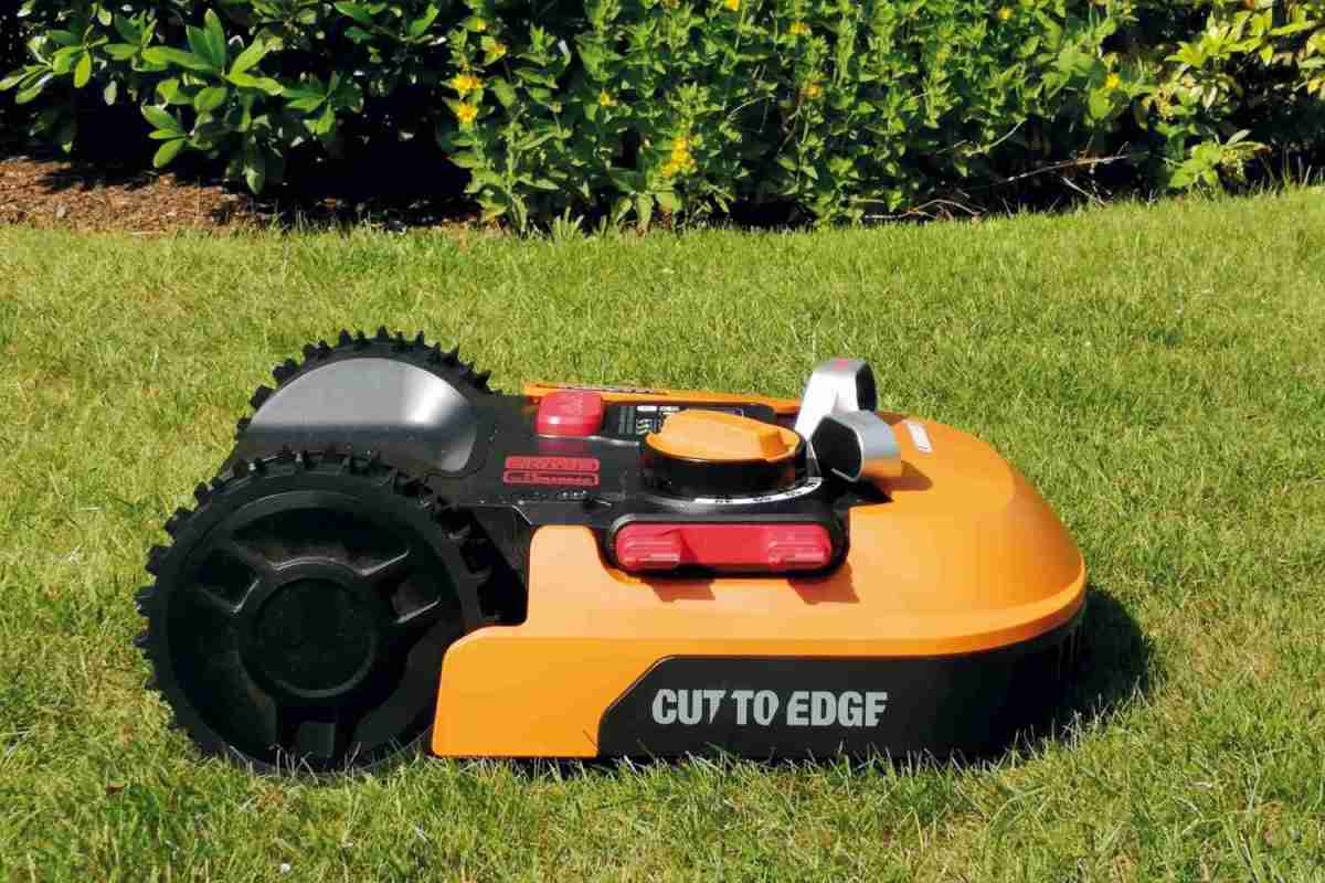 Mähroboter Landroid M WR143E mit ACS von Worx: Worx Landroid M WR143E mit ACS, Bild 3 Roboter-Rasenmäher Worx Landroid M WR143E mit ACS im Test, Bild 3