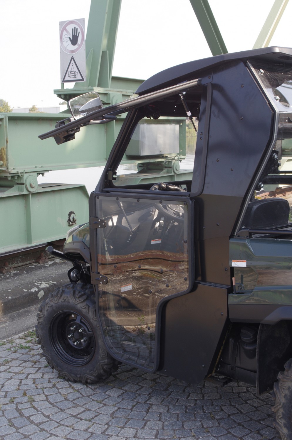 Universelles UTV: Quadix Utility-Terrain-Vehicle (UTV) Trooper 900, Bild 15 Rund ums Haus Quadix Utility-Terrain-Vehicle (UTV) Trooper 900 im Test, Bild 15
