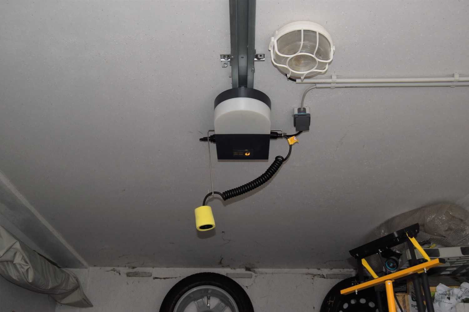 Garagentor-Antrieb zum Nachrüsten: Schellenberg Smart Drive L, Bild 7 Rund ums Haus Schellenberg Smart Drive L im Test, Bild 7