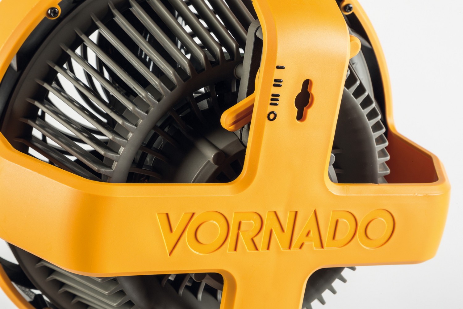 Immer kühlen Kopf behalten: Vornado Baustellenventilator EXO5, Bild 2 Rund ums Haus Vornado Baustellenventilator EXO5 im Test, Bild 2
