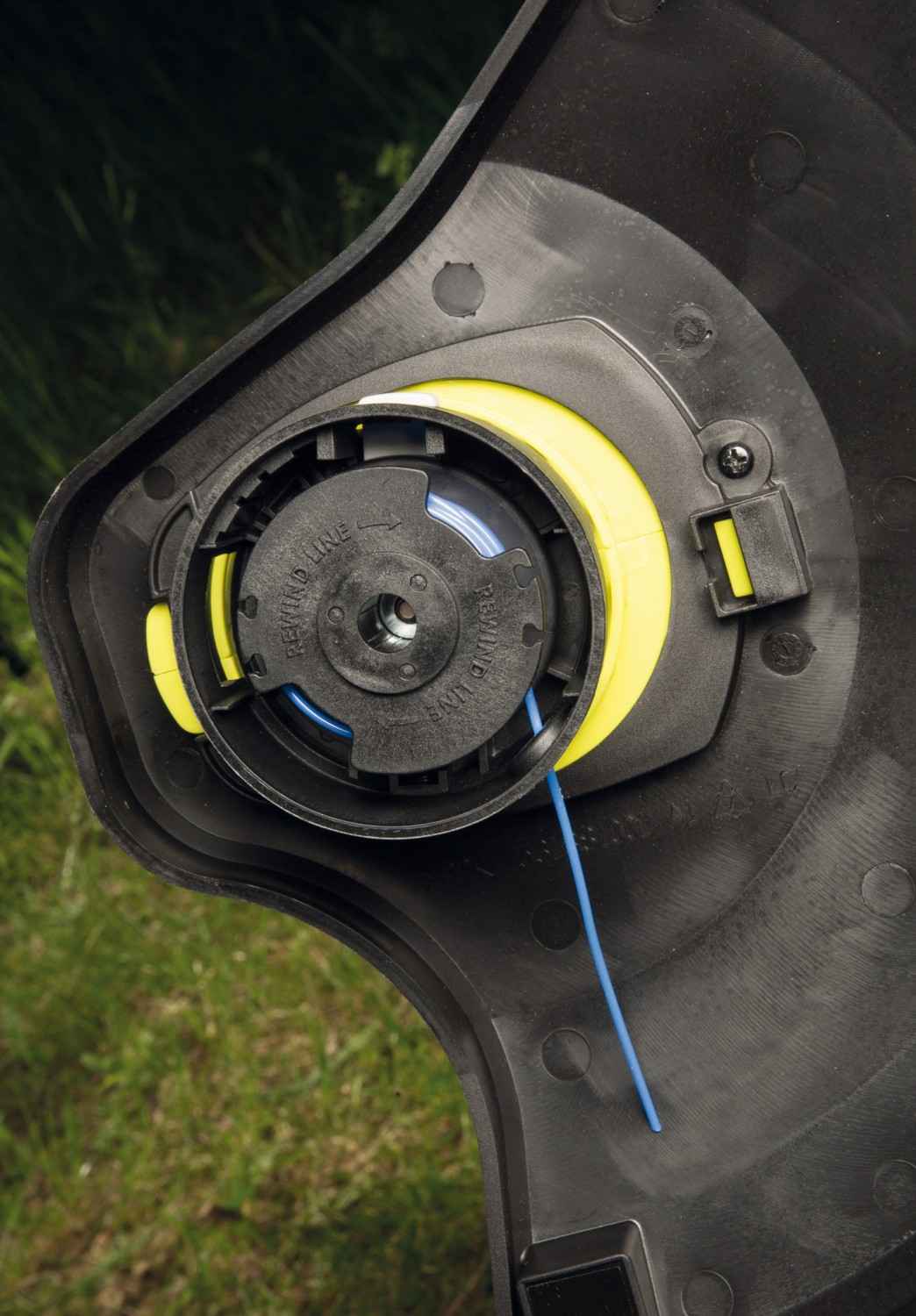 Ryobi OLT1832, Bild 3 Trimmer Ryobi OLT1832 im Test, Bild 3