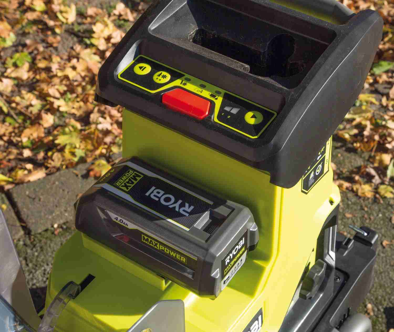 Zweifel schnell ausgeräumt!: Ryobi RY36SHX40-0, Bild 3 Garten-Häcksler Ryobi RY36SHX40-0 im Test, Bild 3