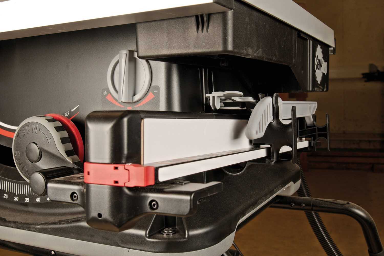 Tisch-Kreissägen Sawstop Tischkreissäge JSS-230B50EU im Test, Bild 3
