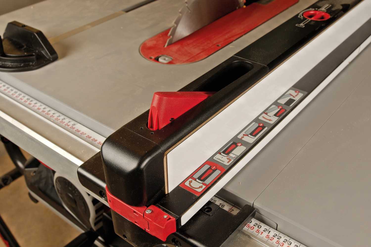 Tisch-Kreissägen Sawstop Tischkreissäge JSS-230B50EU im Test, Bild 12