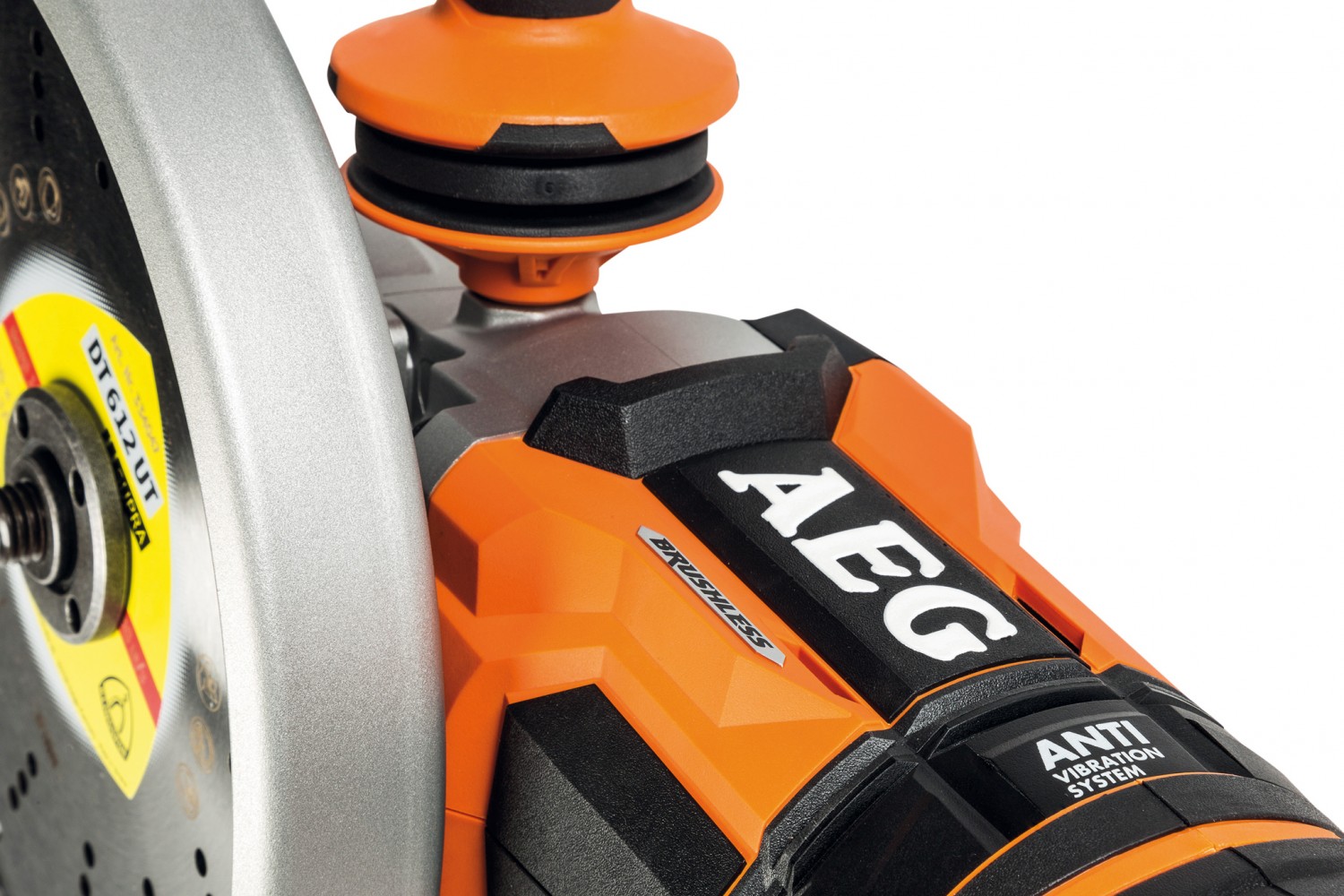 Akku-Winkelschleifer von AEG: AEG BEWS18-230BL, Bild 8 Sonstige Elektrowerkzeuge Akku AEG BEWS18-230BL im Test, Bild 8