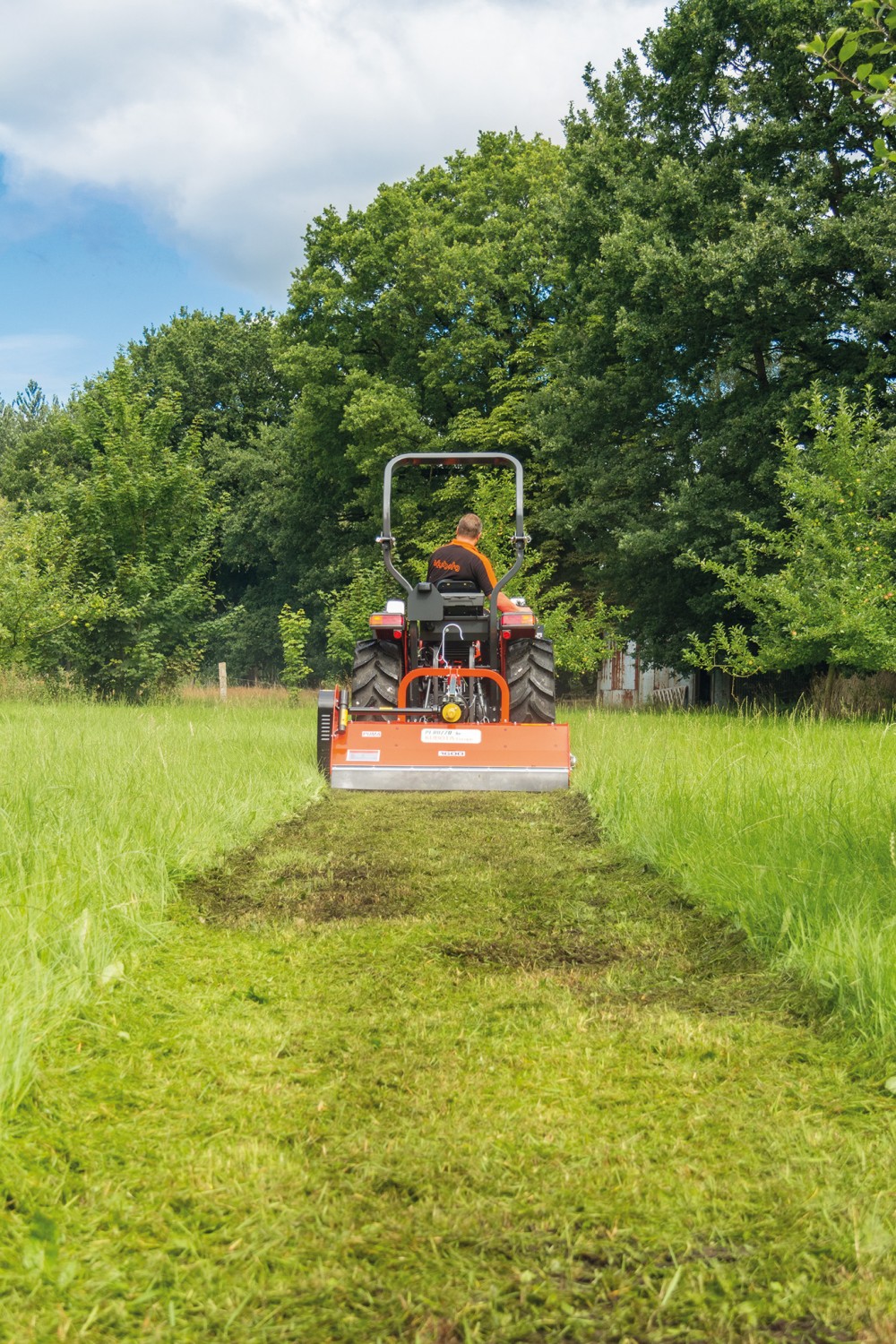 Durch dick und dünn: Kubota L1361, Bild 2 Sonstige Gartengeräte Kubota L1361 im Test, Bild 2