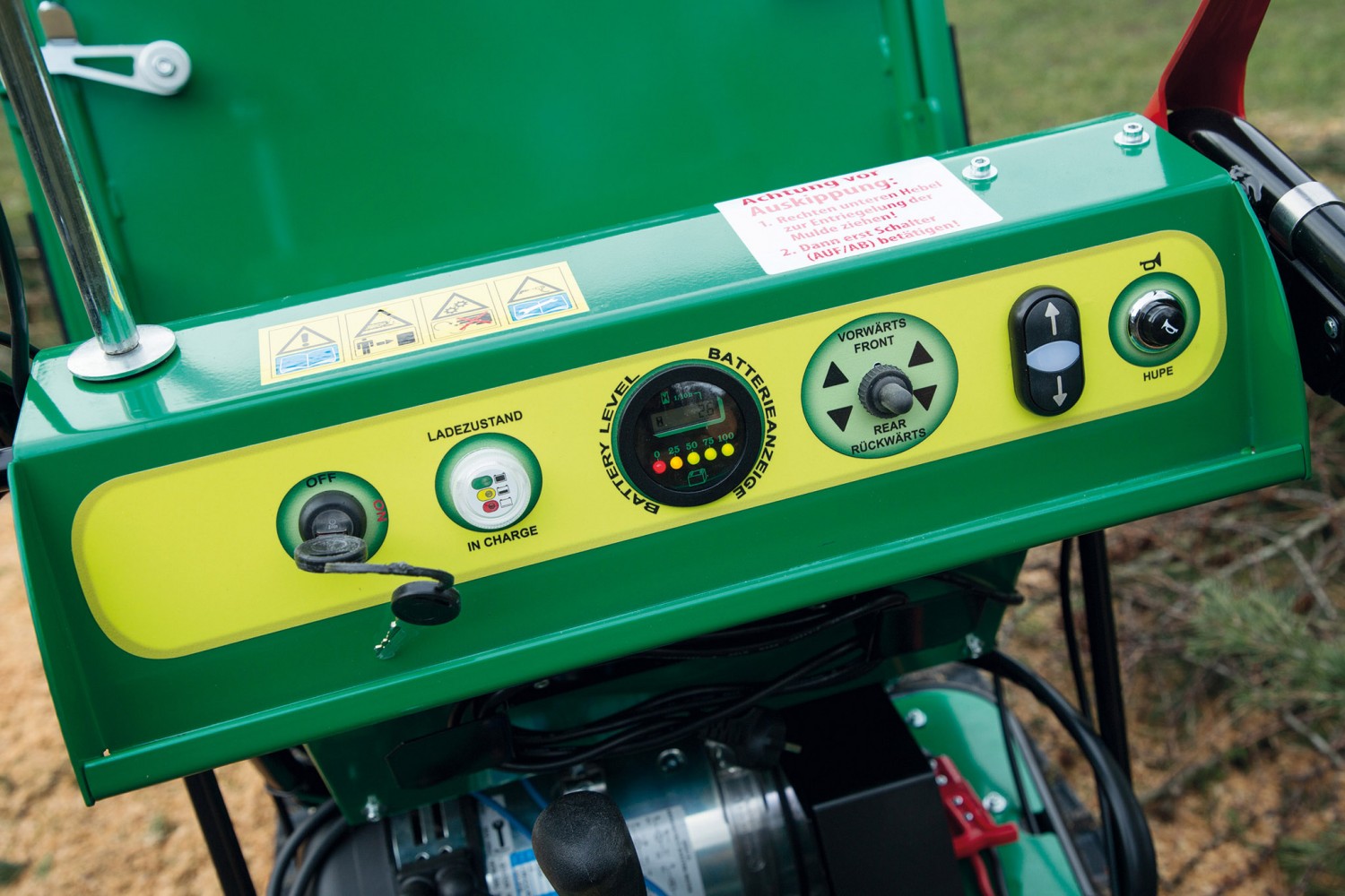24-Volt-Lastesel: PowerPac Raupen-Dumper elektro RDE500, Bild 2 Sonstige Gartengeräte PowerPac Raupen-Dumper elektro RDE500 im Test, Bild 2