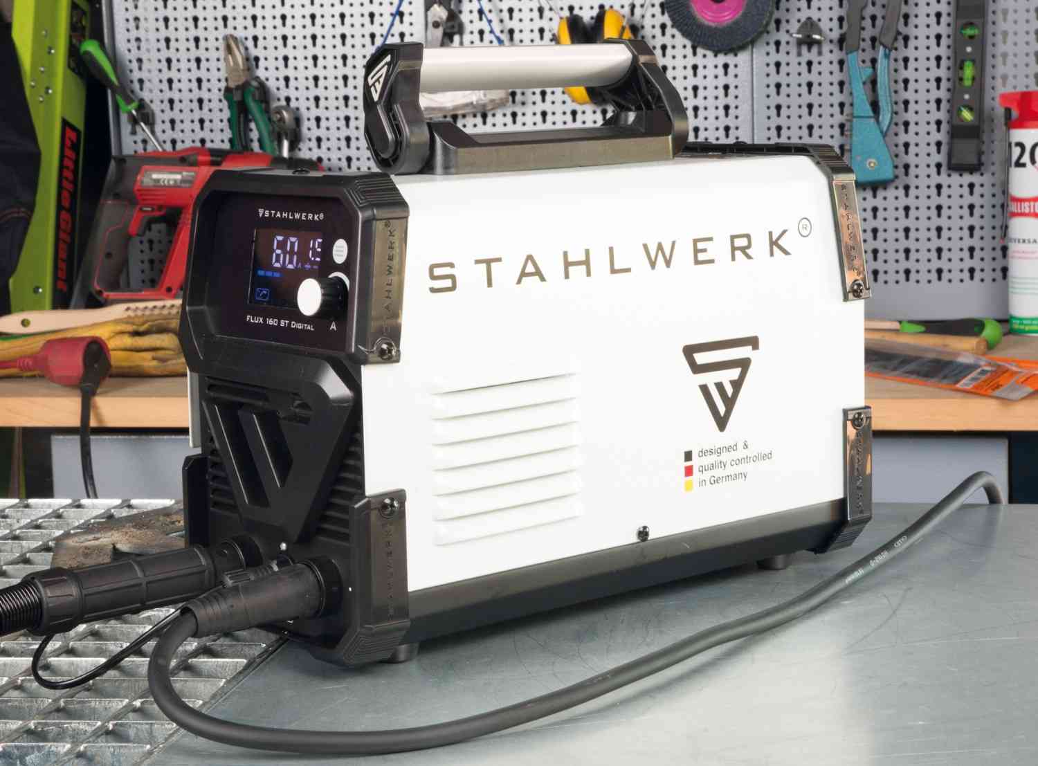 Schweißen kann jetzt jeder ...: Stahlwerk Flux 160 ST Digital, Bild 5 Schweißgeräte Stahlwerk Flux 160 ST Digital im Test, Bild 5