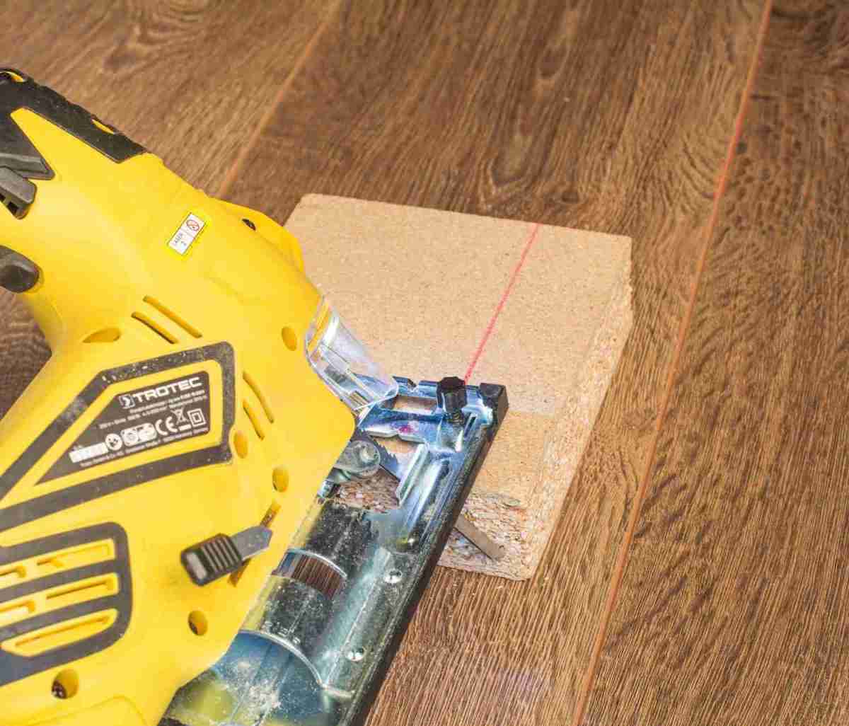 Kann alles, aber richtig: Trotec PJSS 10-230V, Bild 2 Stichsägen Netzbetrieb Trotec PJSS 10-230V im Test, Bild 2