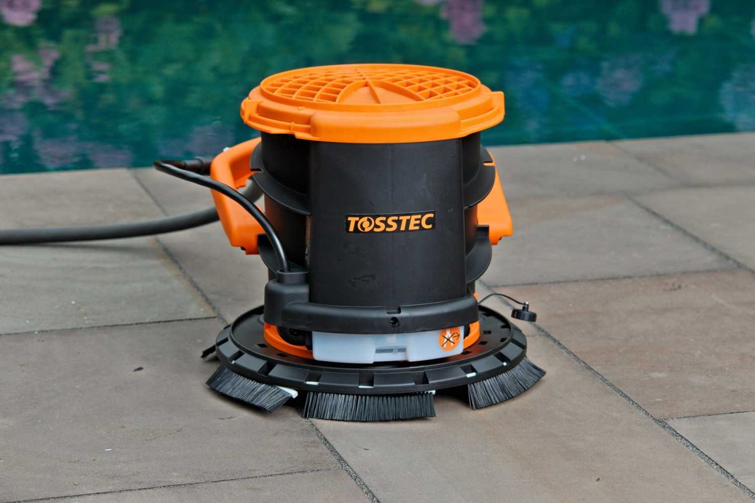 Sauberer Naturpool: Tosstec Poolroboter TT-RB Art. Nr.: 500 400, Bild 5 Pool Roboter Tosstec Poolroboter TT-RB Art. Nr.: 500 400 im Test, Bild 5