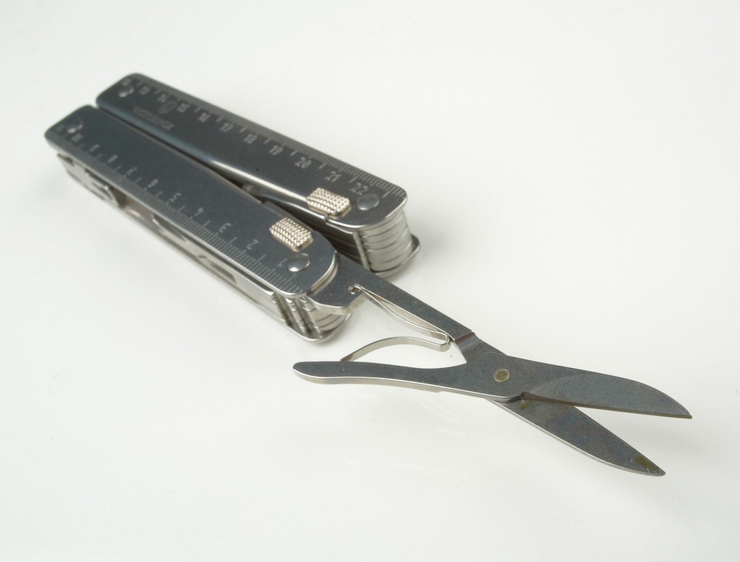 Sonstige Handwerkzeuge Victorinox Swiss Tool X im Test, Bild 2