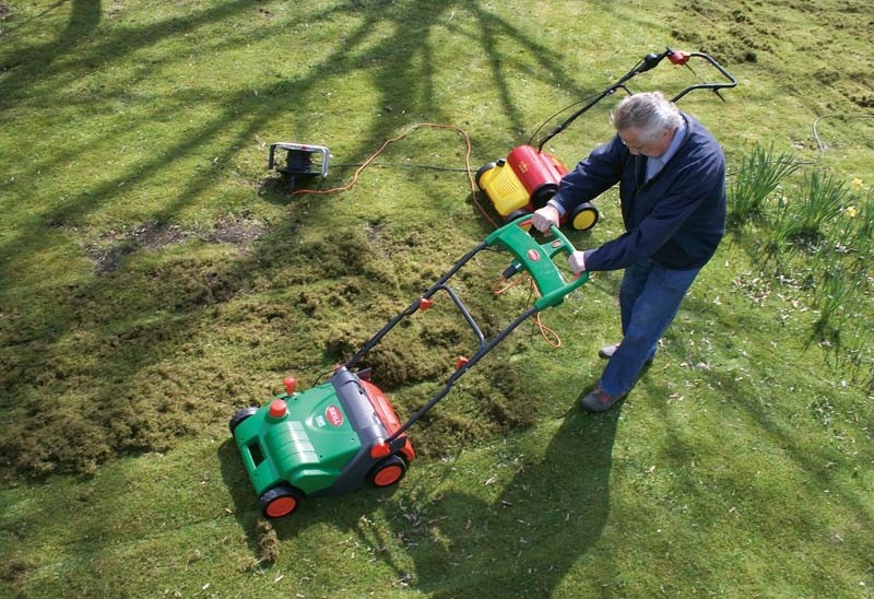 Vertikutierer-Elektro: Vier Elektrovertikutierer mit 32 bis 35 cm Arbeitsbreite, Bild 5