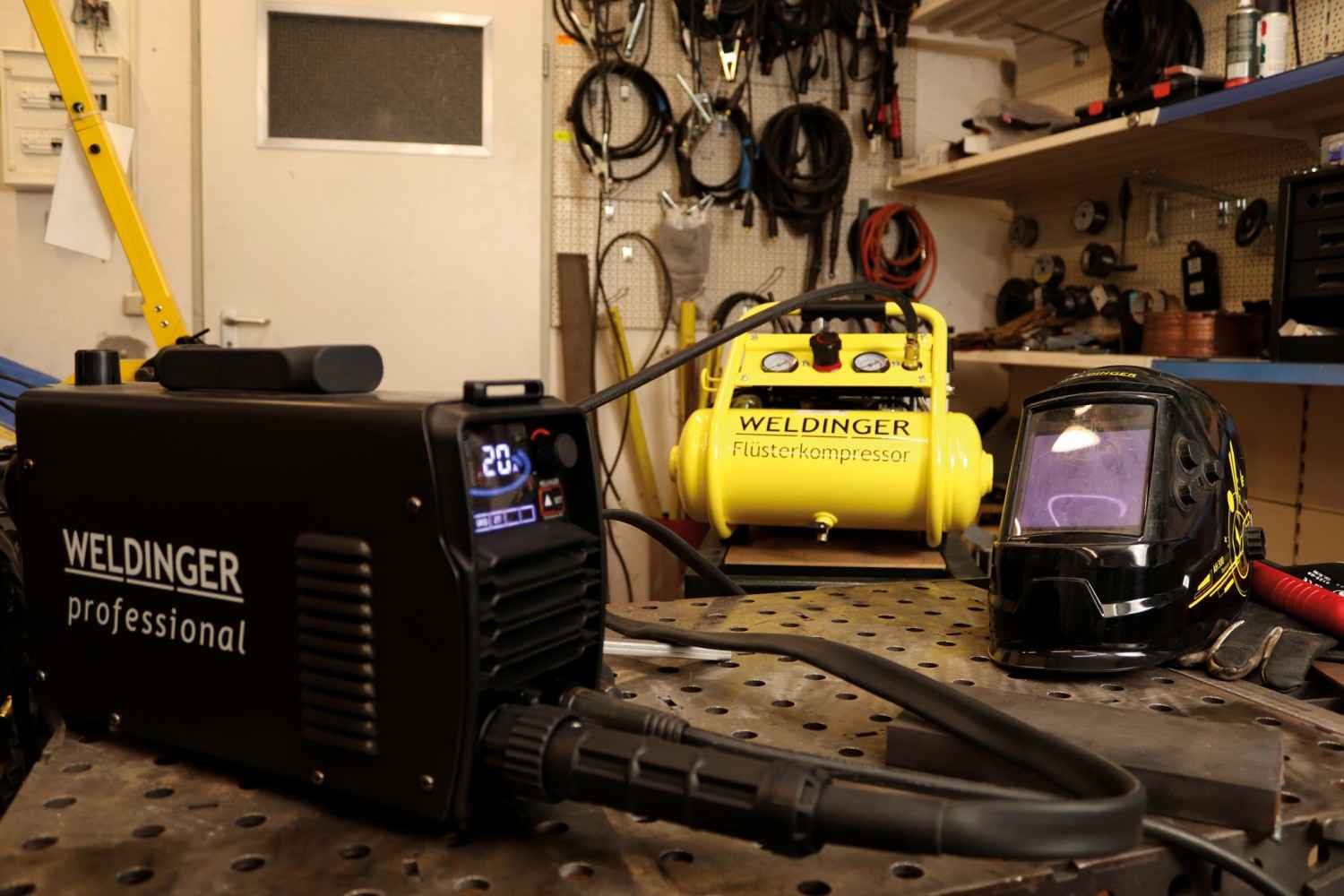 Schneiden mit Lichtbogen: Weldinger Inverter-Plasmaschneider PS42 pilot pro CNC, Bild 4 Gewerbliche Werkzeuge Weldinger Inverter-Plasmaschneider PS42 pilot pro CNC im Test, Bild 4