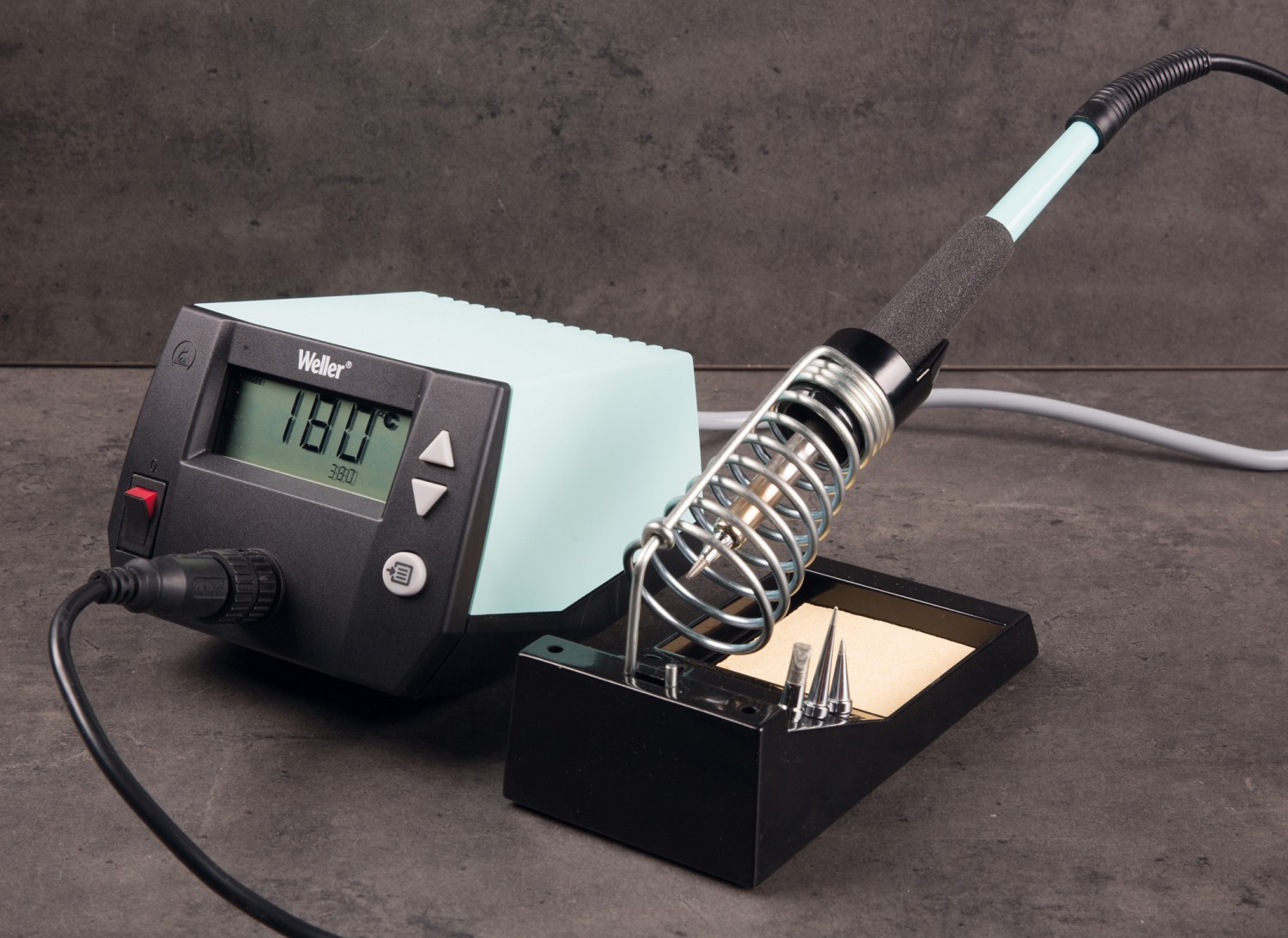 Serientest: Weller Lötstation WE 1010, Weller Lötrauchabsaugung Zero Smog Shield, Bild 2 Smartphone Weller Lötstation WE 1010, Weller Lötrauchabsaugung Zero Smog Shield im Test , Bild 2