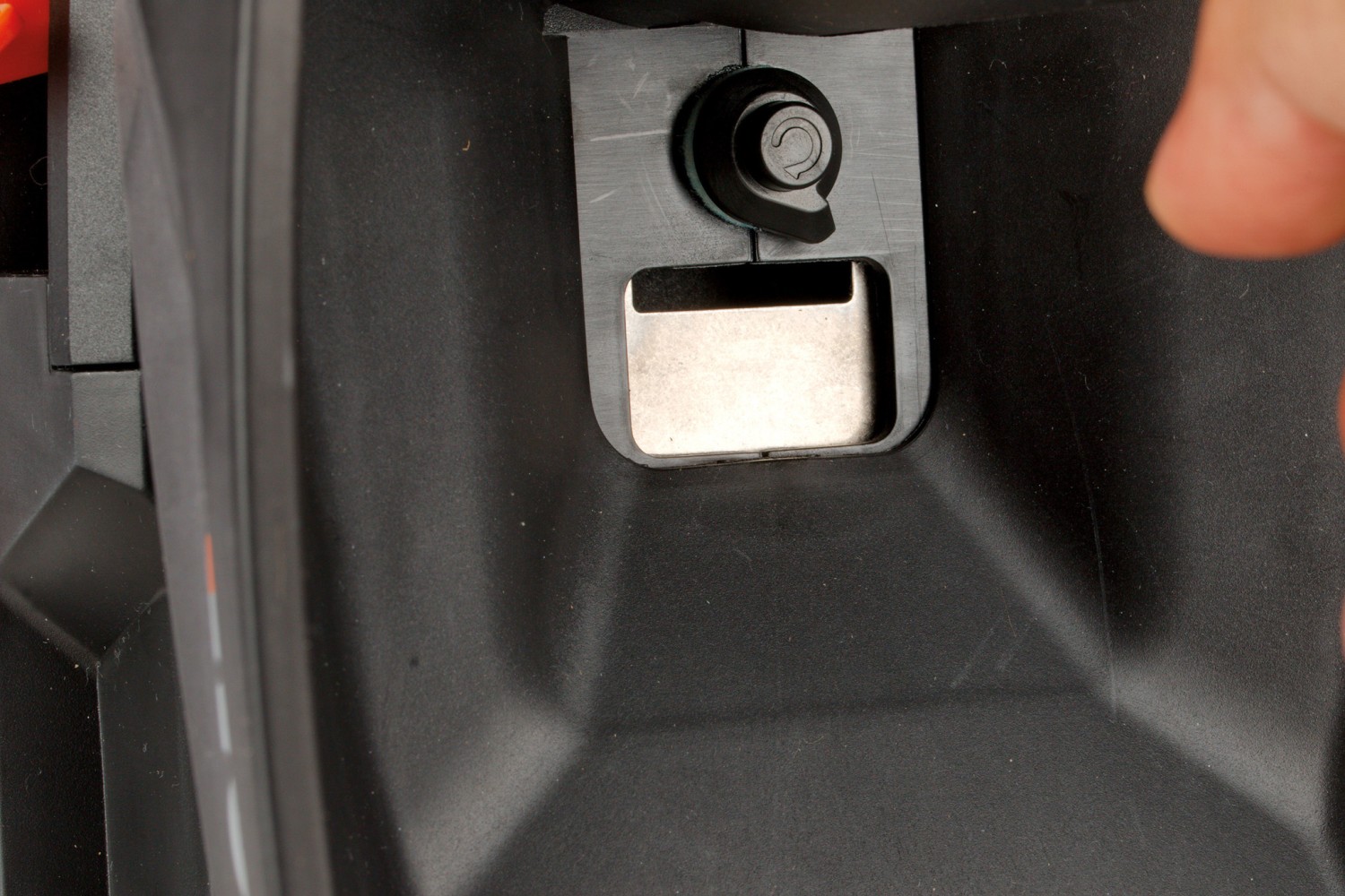 Sonstige Elektrowerkzeuge Akku Worx Akku-Handstreuer WG869E.9 im Test, Bild 4
