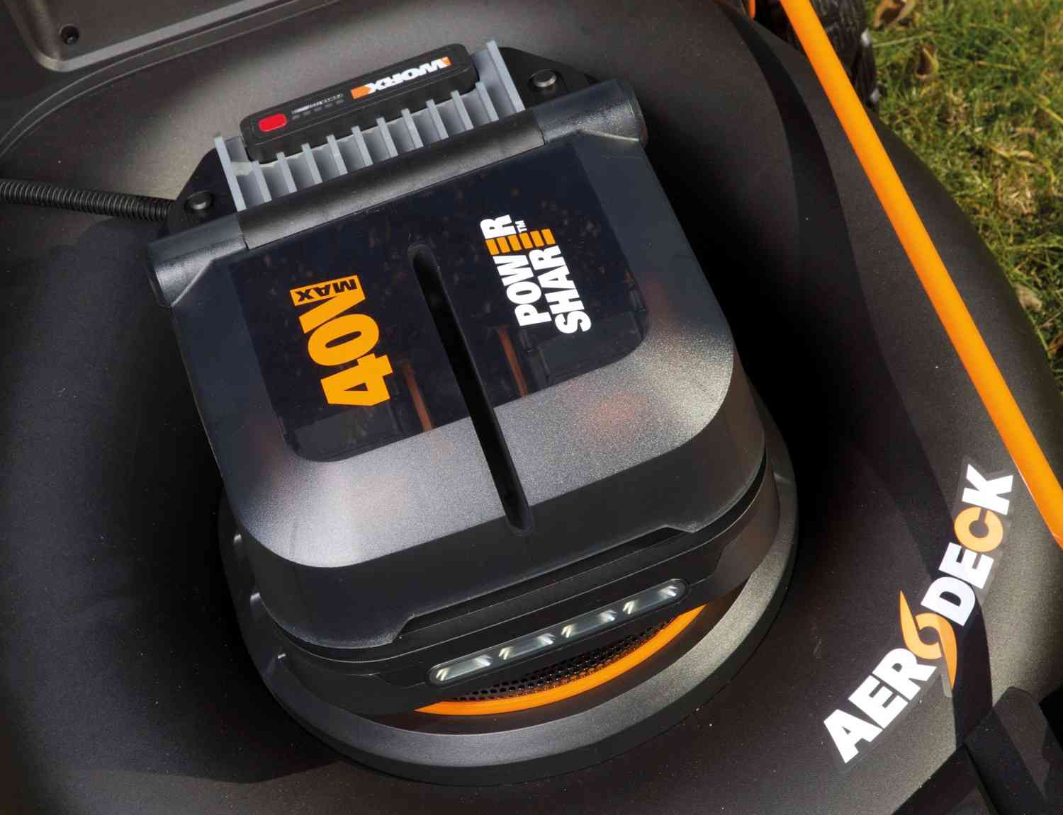 Handrasenmäher-Akku Worx WG760E im Test, Bild 2