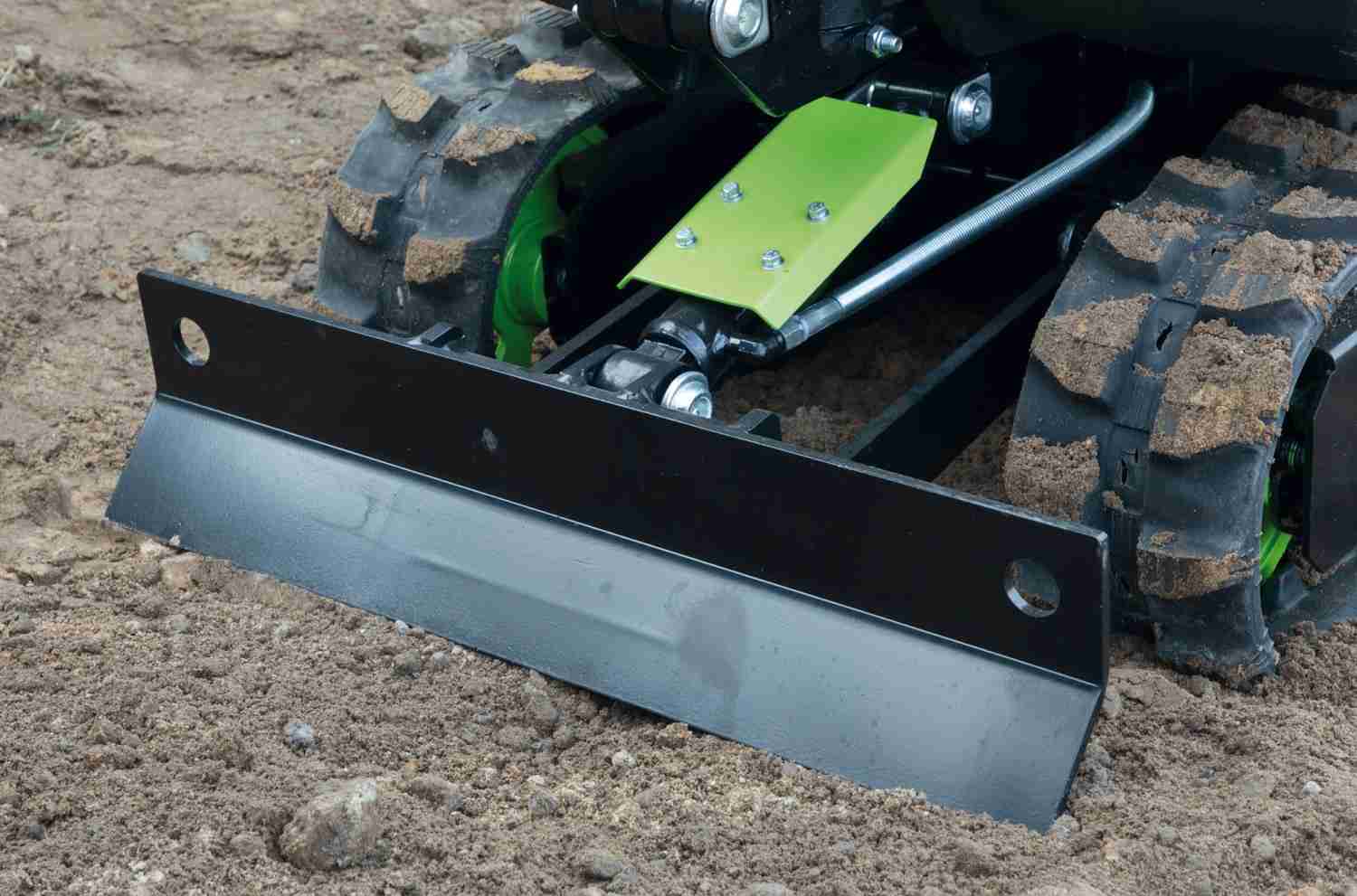 Gewerbliche Werkzeuge Zipper Minibagger Zi-MBGS600 im Test, Bild 3