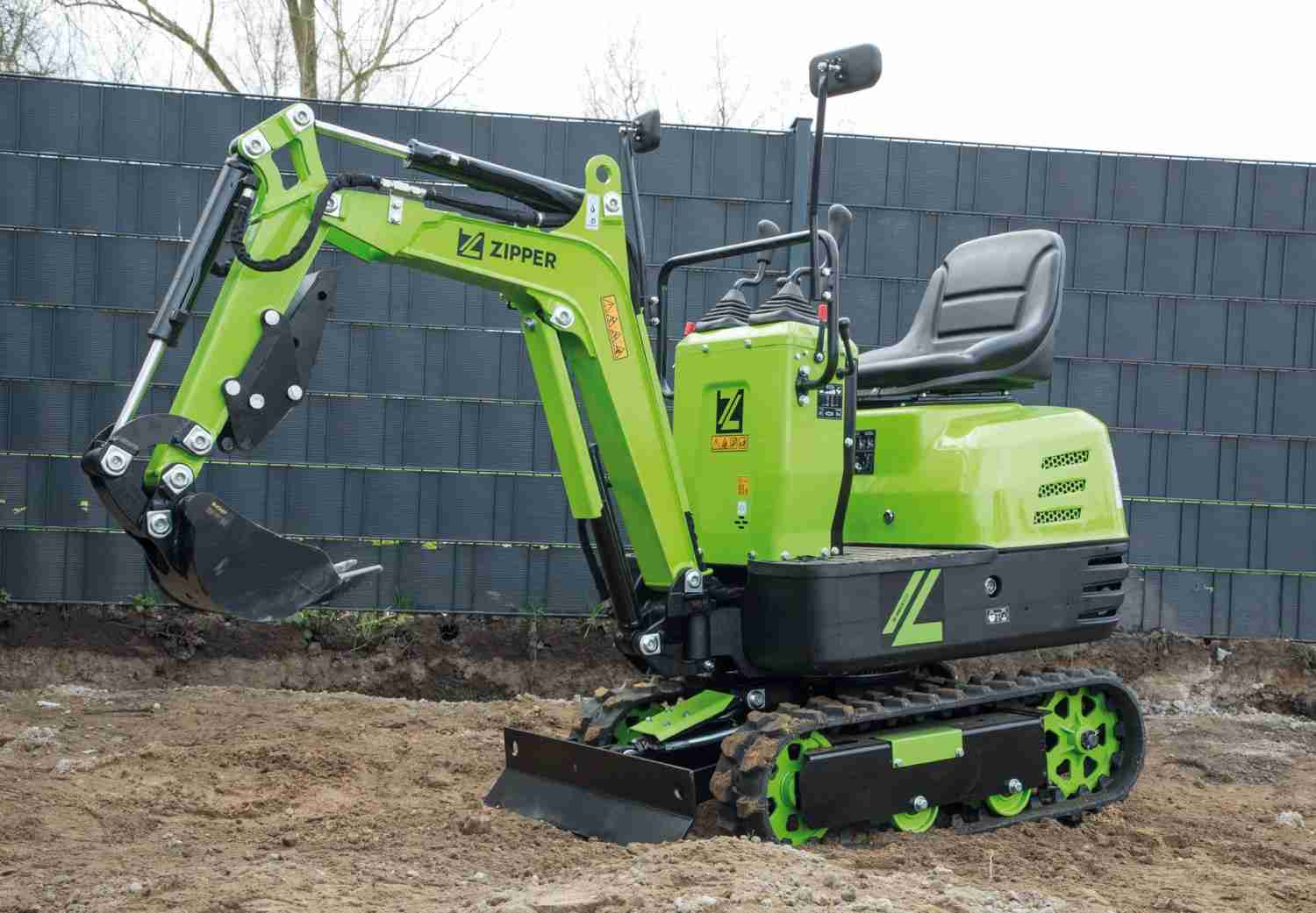 Gewerbliche Werkzeuge Zipper Minibagger Zi-MBGS600 im Test, Bild 5