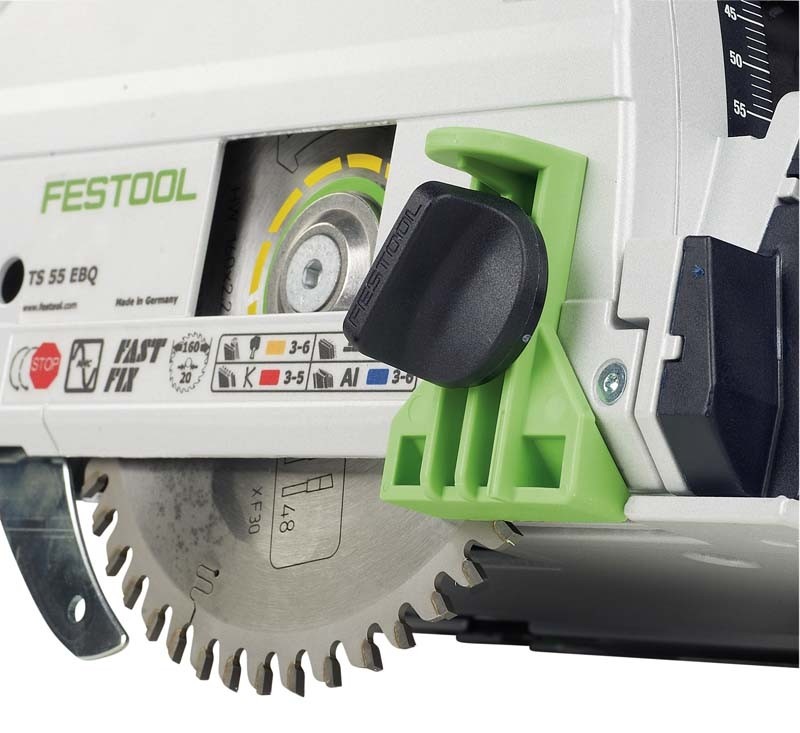 Sauber eingetaucht: Festool Handkreissäge TS 55 EBQ, Bild 2 Hand-Kreissägen Netzbetrieb Festool Handkreissäge TS 55 EBQ im Test, Bild 2