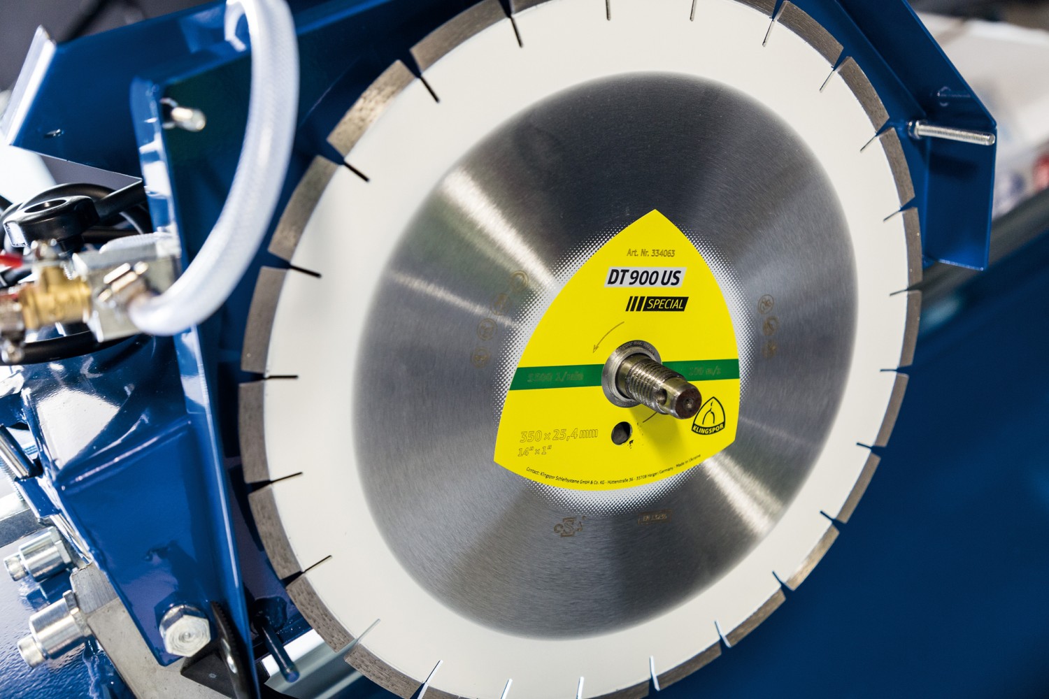 Diamant-Trennscheibe DT 900 U Special: Klingspor DT 900 U Special, Bild 2 Zubehör Elektrowerkzeuge Netzbetrieb Klingspor DT 900 U Special im Test, Bild 2