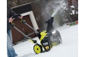 Zwei handliche Schneefr&auml;sen von Ryobi