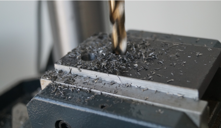 Bohrmaschinen-Stationär Optimum Optidrill DQ 20V im Test, Bild 1