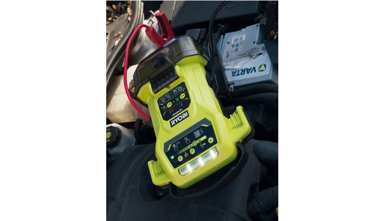 hilft in der Not: Ryobi Akku-Starthilfe RJSC18, Bild 1 Sonstige Elektrowerkzeuge Akku Ryobi Akku-Starthilfe RJSC18 im Test, Bild 1