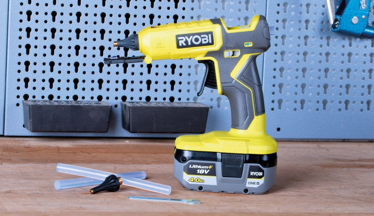 Heissklebe-Pistolen Ryobi ONE+ Akku-Hei&szlig;klebepistole RGL18 im Test, Bild 1