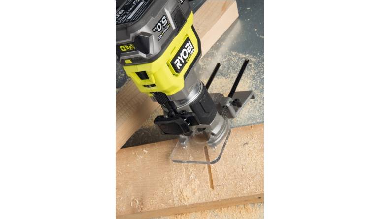 Akku-Kantenfräse Ryobi ONE+ Akku-Kantenfräse RTR18C im Test, Bild 1