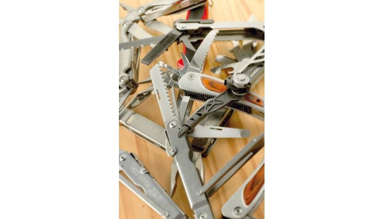 Sonstige Handwerkzeuge: Sechs Multi-Handtools ab 35 Euro im Vergleich, Bild 1