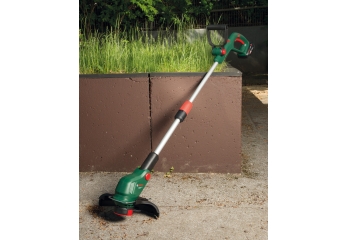 Trimmer Bosch UniversalGrassCut 18V-26-500 im Test, Bild 1