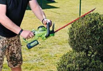 Heckenscheren Greenworks Akku-Heckenschere G24HT56II im Test, Bild 1