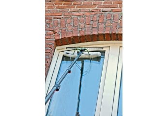 Rund ums Haus High-clean Teleskopstange 3K Vollcarbon 5,4 m mit Fensterwischer im Test, Bild 1