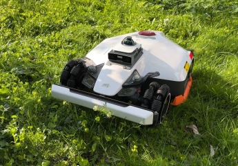 Roboter-Rasenmäher Mammotion LUBA 3 AWD 3000 im Test, Bild 1