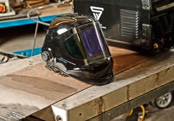 Persönliche Schutzausrüstung Stahlwerk Schweisshelm Titan im Test, Bild 1